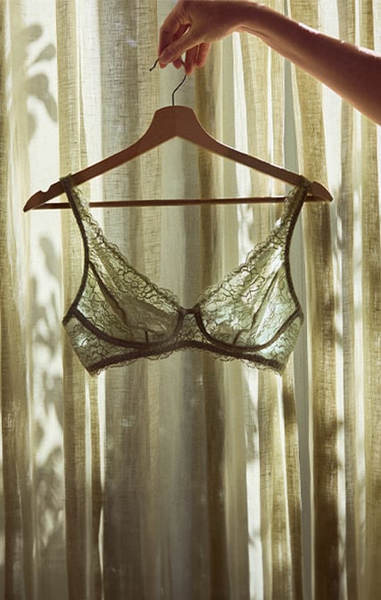 The favorite women’s lingerie series Sensual Secrets, available in a wide range of colors and styles.