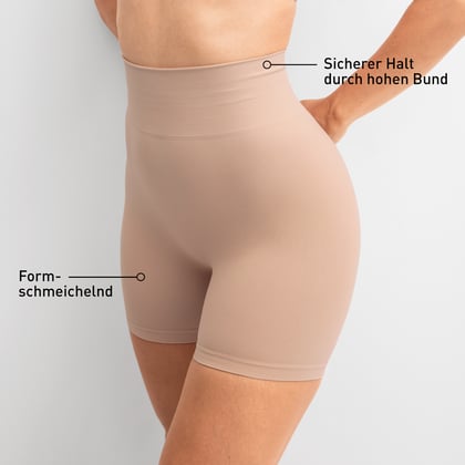 Ein Model trägt die Radlerhose aus der Seamless Shape Kollektion